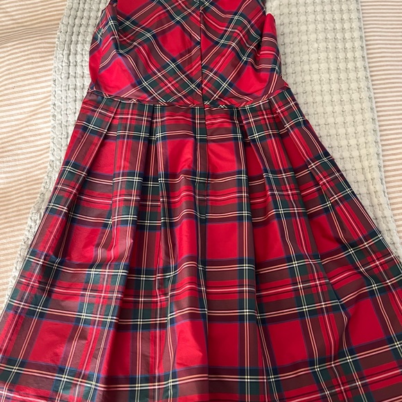 Vineyard Vines Holiday Dress - Picture 4 of 4